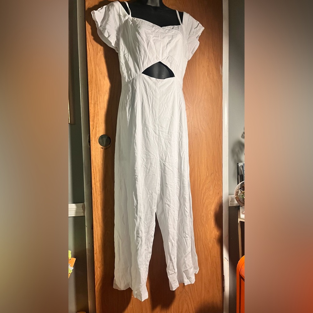 White Cutout ankle jumpsuit Guess size 6